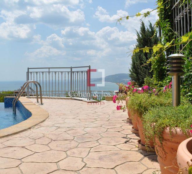 23_Pool area