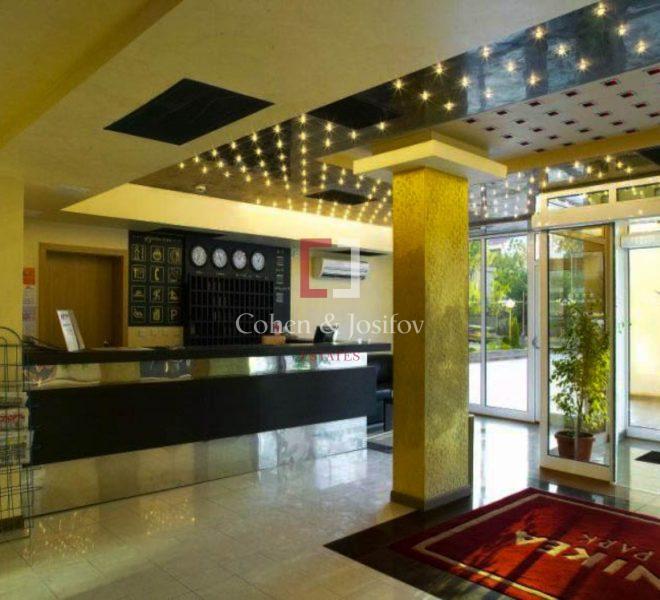 Nikea-park-lobby-reception